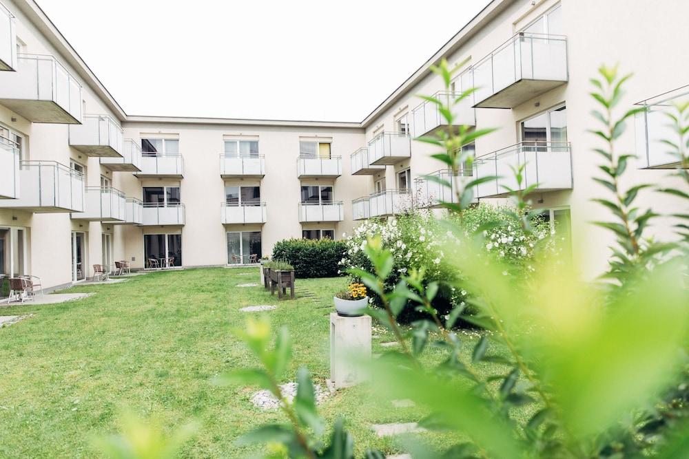 Harry'S Home Linz-Urfahr Hotel & Apartments Ngoại thất bức ảnh