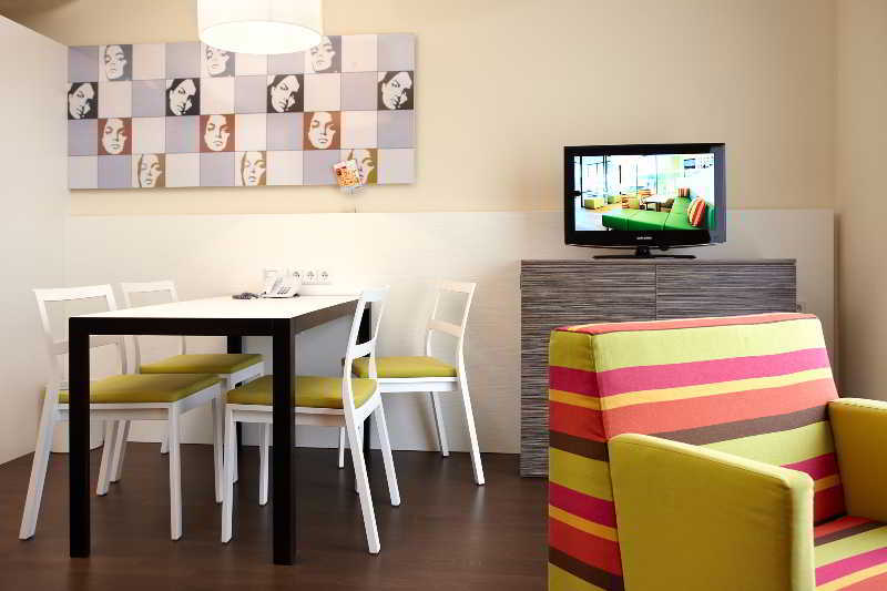 Harry'S Home Linz-Urfahr Hotel & Apartments Ngoại thất bức ảnh